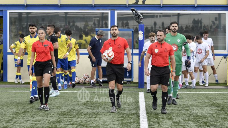 3-0: El filial vuelve al viceliderato tras ganar al Borussia tinerfeño