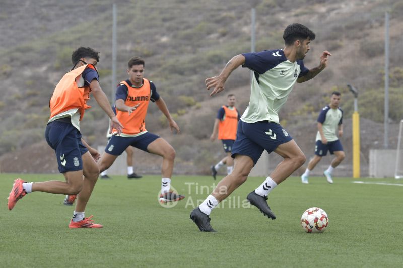 Fotos: San Mateo, próximo objetivo de Las Palmas Atlético