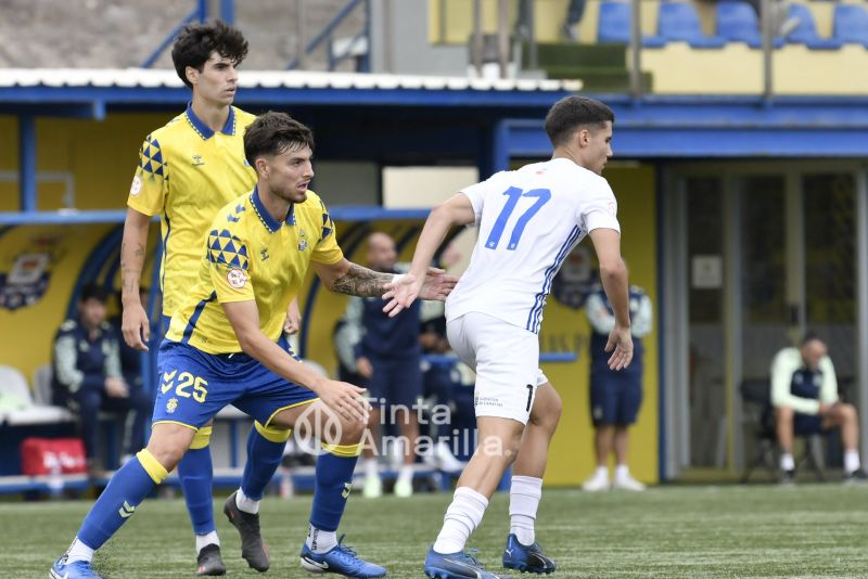 3-0: El filial vuelve al viceliderato tras ganar al Borussia tinerfeño