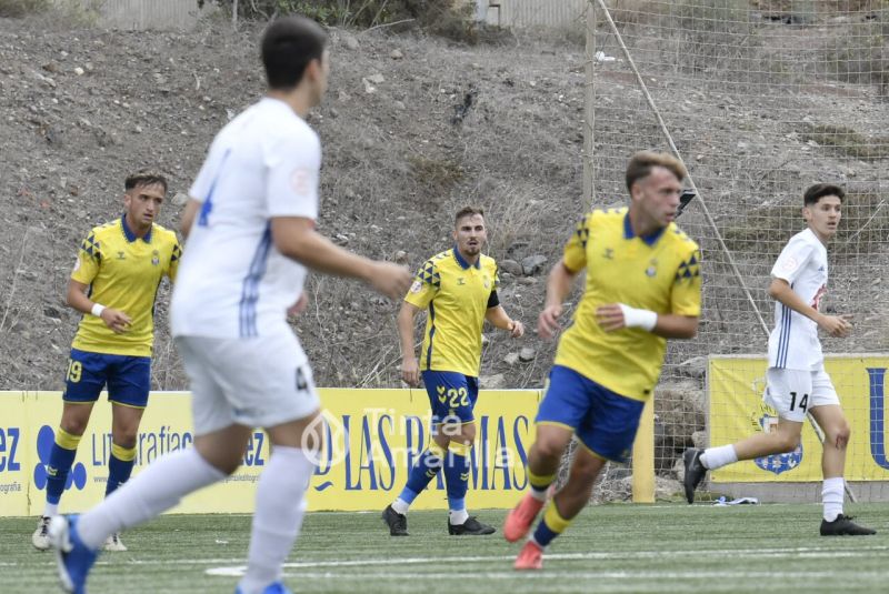 3-0: El filial vuelve al viceliderato tras ganar al Borussia tinerfeño