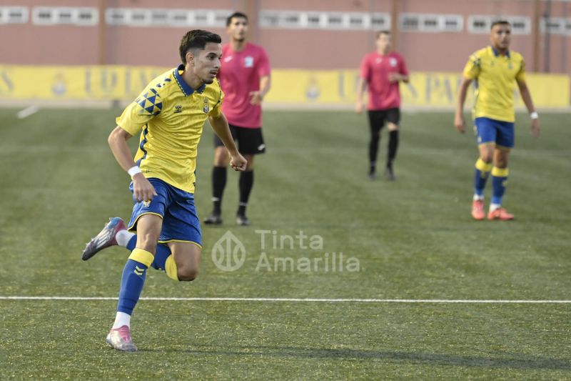 2-0: Carlos Vicente ameniza el triunfo de Las Palmas C sobre el Tinajo