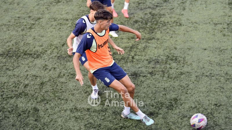 Fotos: Las Palmas C coloca su punto de mira en el filial del Sanfer