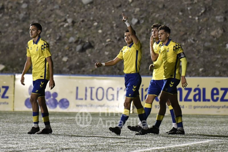 5-1: Pasillo para Las Palmas C y goleada en el Anexo