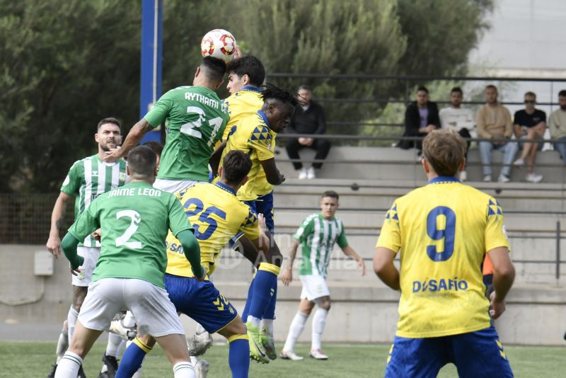 3-0: Las Palmas Atleti se hace grande como líder