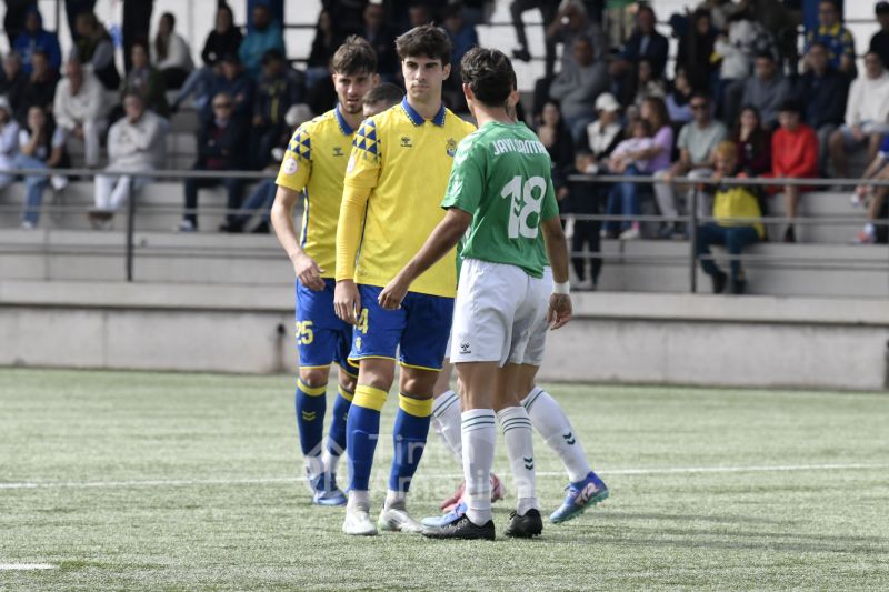 3-0: Las Palmas Atleti se hace grande como líder