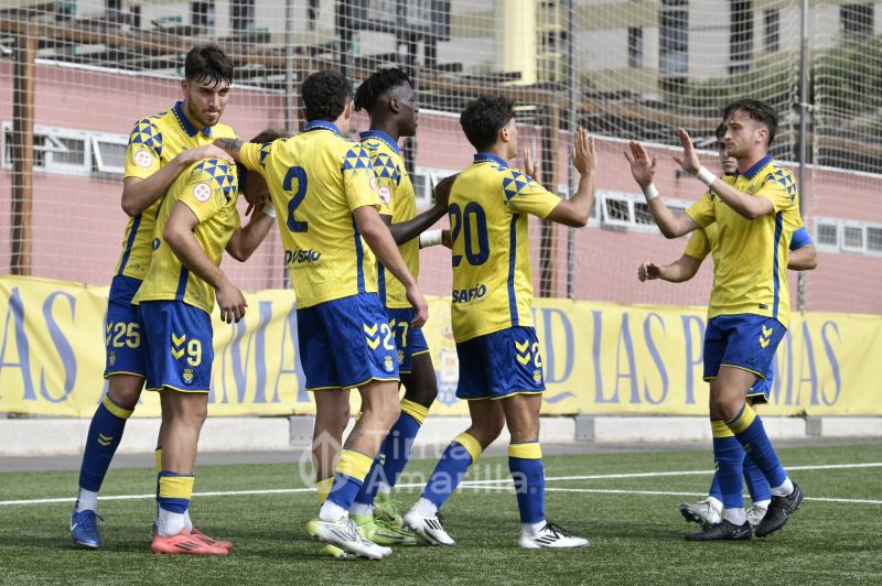 3-0: Las Palmas Atleti se hace grande como líder