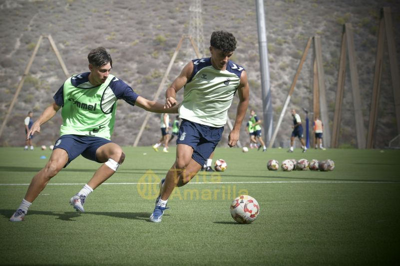 Fotos: Las Palmas Atlético, de ascendido a ascendido