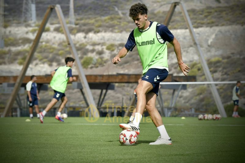 Fotos: Las Palmas Atlético, de ascendido a ascendido