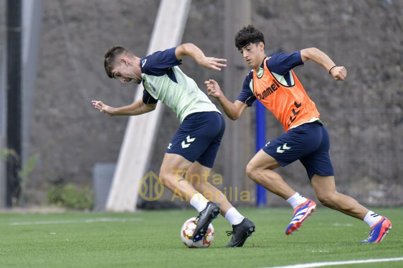 Fotos: Las Palmas Atlético, de ascendido a ascendido