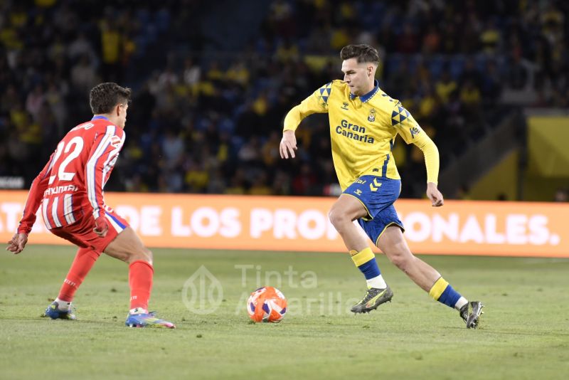 1-0: La UD tumba en el 92 al Atlético y prolonga la ilusión de la permanencia