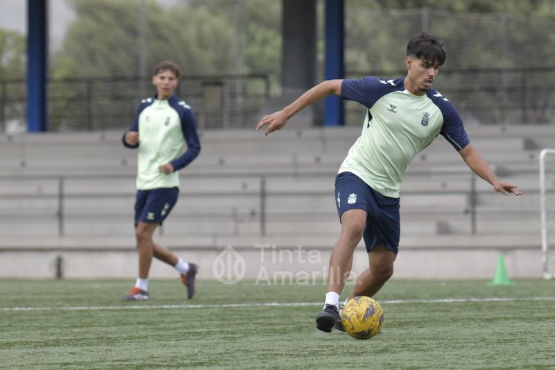 Fotos: Las Palmas C se prepara para reanudar su calendario