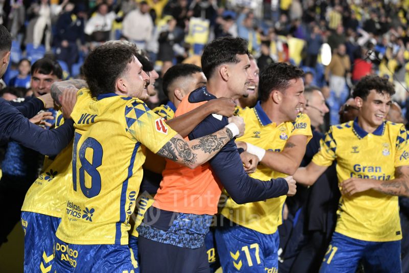 1-0: La UD tumba en el 92 al Atlético y prolonga la ilusión de la permanencia