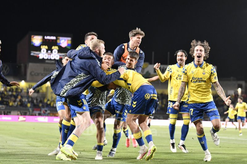 1-0: La UD tumba en el 92 al Atlético y prolonga la ilusión de la permanencia