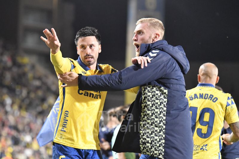 1-0: La UD tumba en el 92 al Atlético y prolonga la ilusión de la permanencia