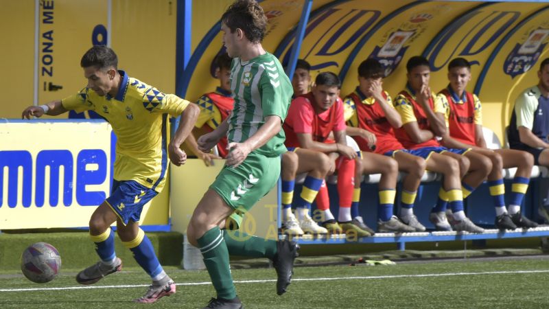 3-0: Las Palmas C se hace fuerte en el Anexo