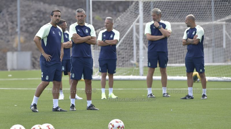 Fotos: Las Palmas Atlético afina para recibir al Mensajero