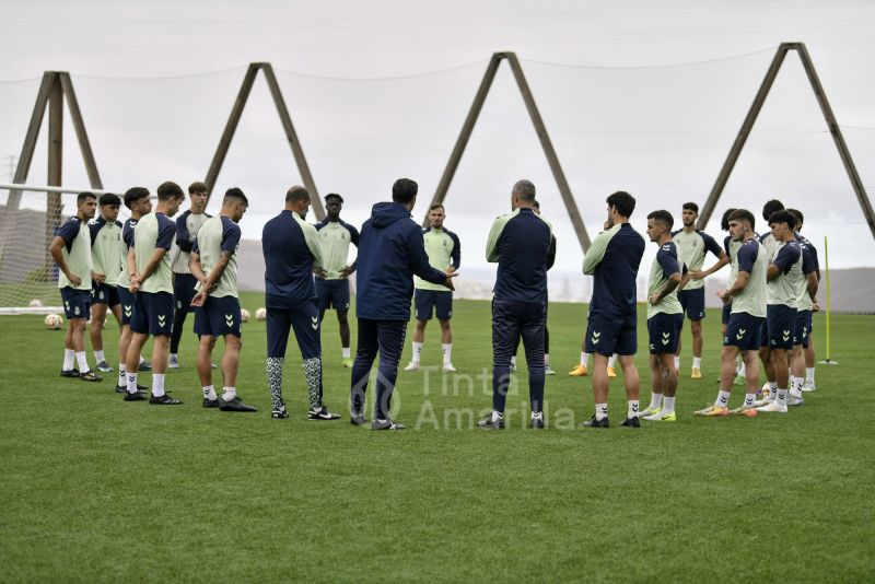 Fotos: Las Palmas Atlético prepara con esmero su próxima cita