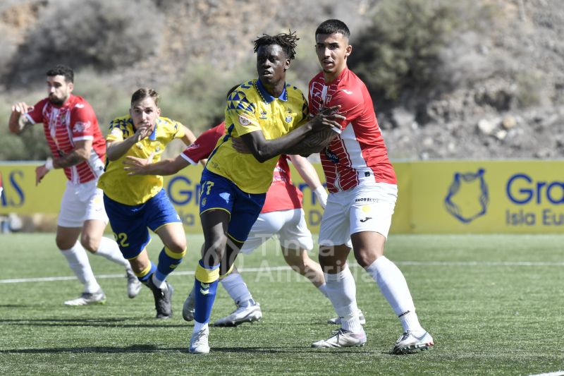 5-1: El filial pone en marcha el ventilador y se aferra al liderato