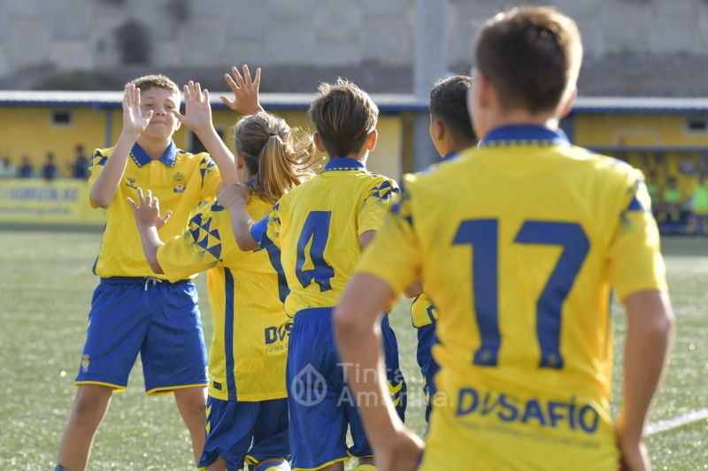 Fotos: El Infantil Fundación de la UD se estrena con energía en el Anexo