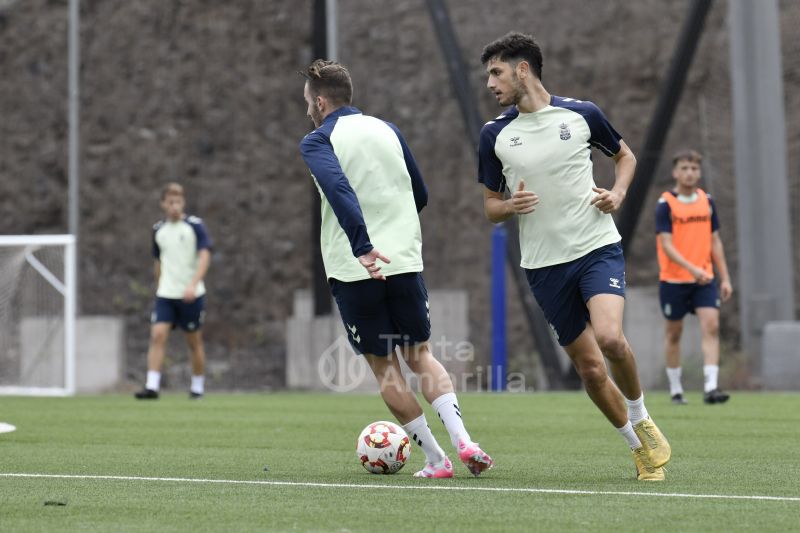 Fotos: Las Palmas Atlético prepara con esmero su próxima cita