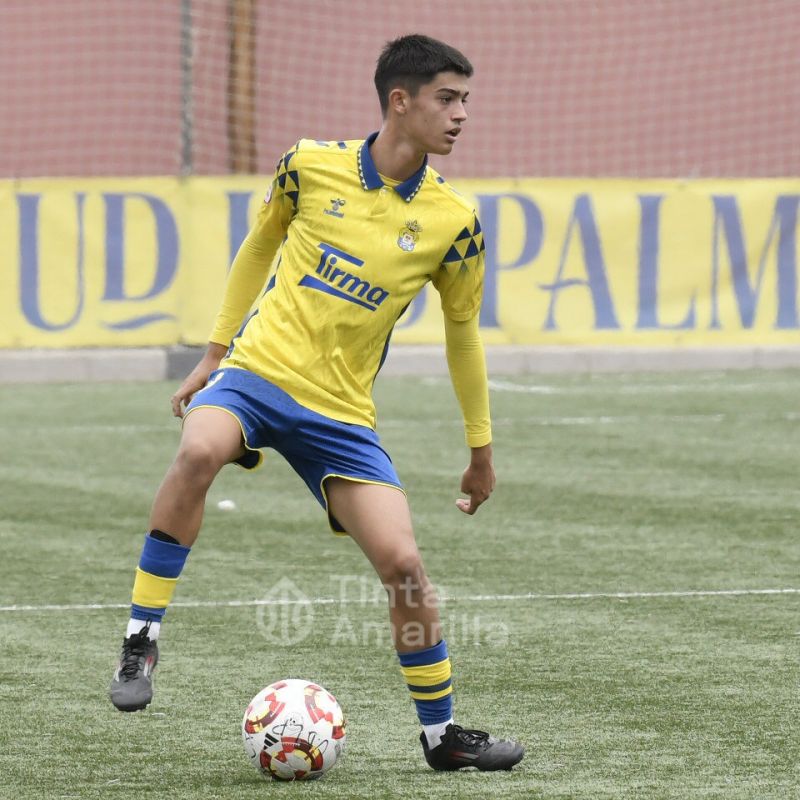 5-1: El juvenil de la UD levanta el trofeo de campeón canario
