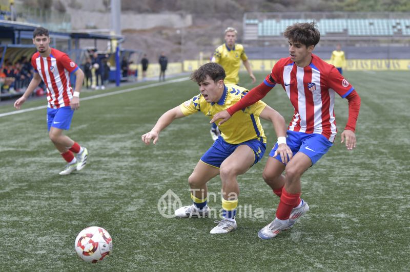 5-0: El juvenil de la UD cierra la primera vuelta con goleada y brillo