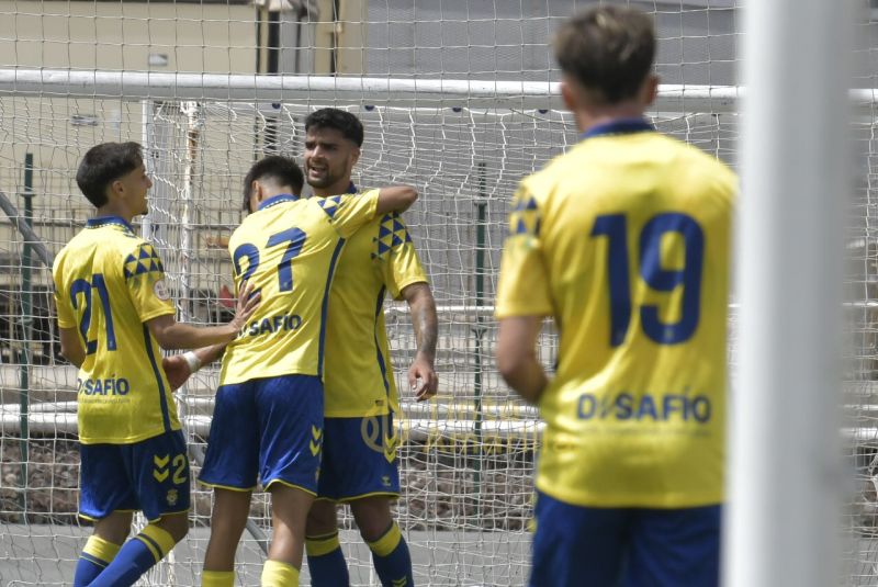 3-1: Las Palmas Atleti amplía su autoridad en casa