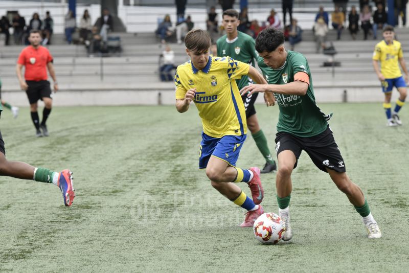 5-1: El juvenil de la UD levanta el trofeo de campeón canario