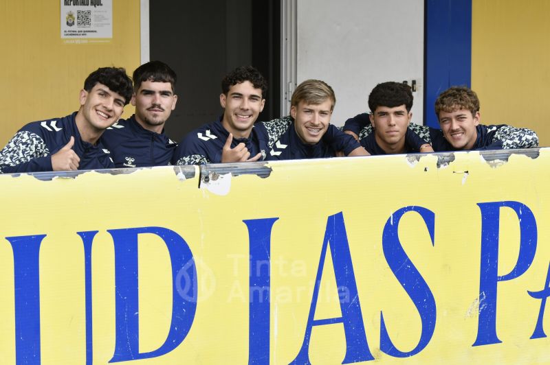5-1: El juvenil de la UD levanta el trofeo de campeón canario