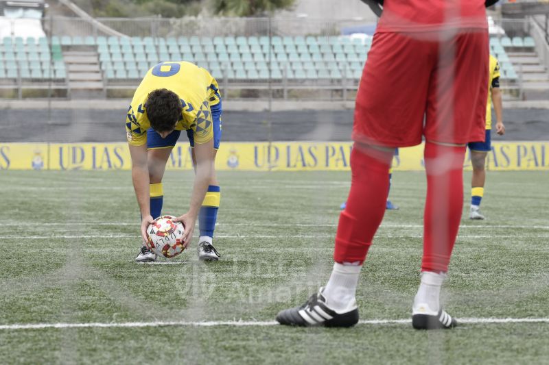 5-1: El juvenil de la UD levanta el trofeo de campeón canario