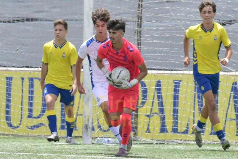 La UD Las Palmas vuelve a reinar en la categoría cadete de Canarias