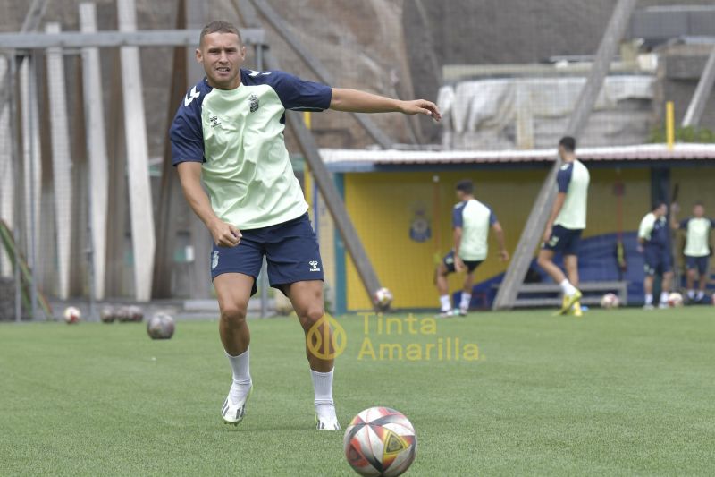 Comienza el año 2 de Raúl Martín en Las Palmas Atlético