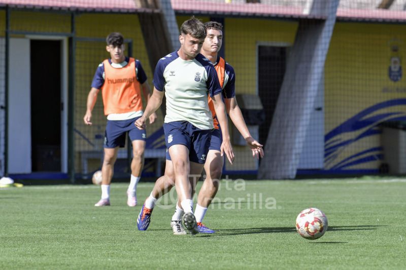 Fotos: Las Palmas Atlético prepara su segunda defensa consecutiva del liderato