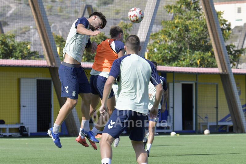 Fotos: Las Palmas Atlético prepara su segunda defensa consecutiva del liderato