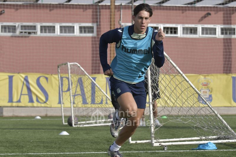 Fotos: Las Palmas C vuelve al Anexo contra el Lomo Blanco