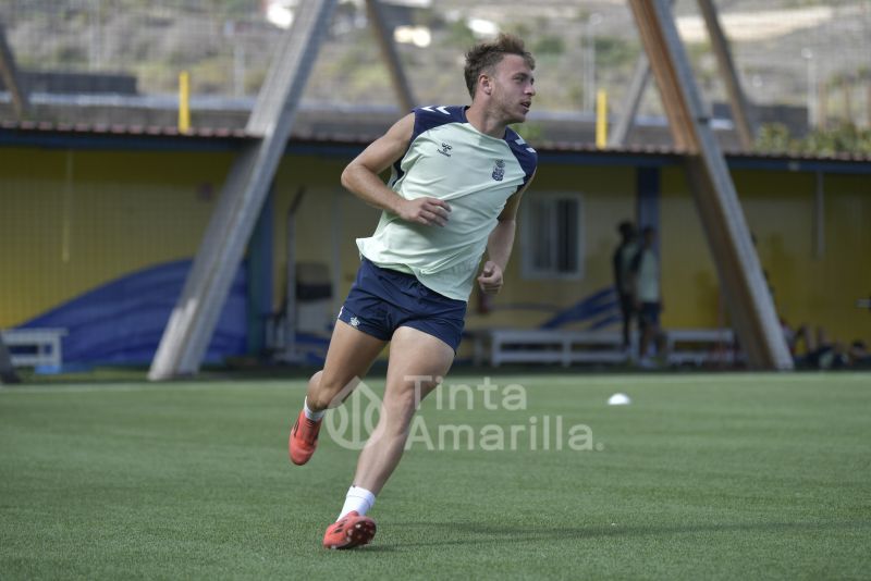 Fotos: Las Palmas Atlético prepara su segunda defensa consecutiva del liderato