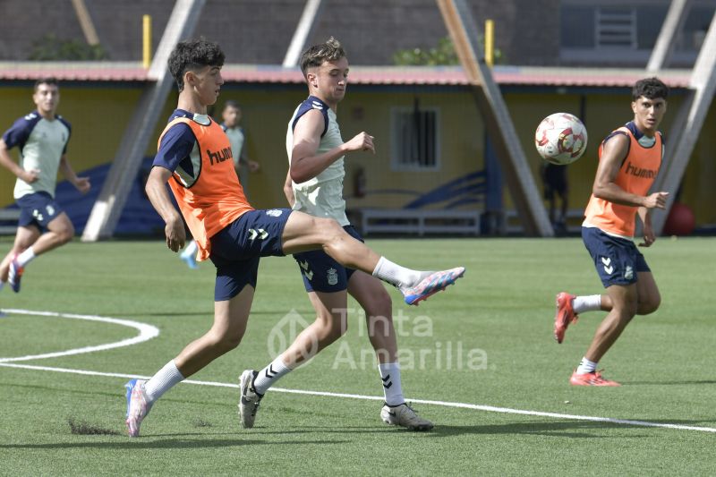 Fotos: Las Palmas Atlético prepara su segunda defensa consecutiva del liderato