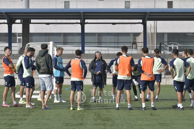 Fotos: Las Palmas C vuelve al Anexo contra el Lomo Blanco