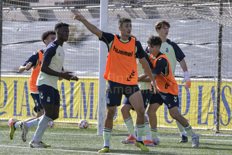 Fotos: Pulso de Las Palmas Atlético y Las Palmas C en el Anexo