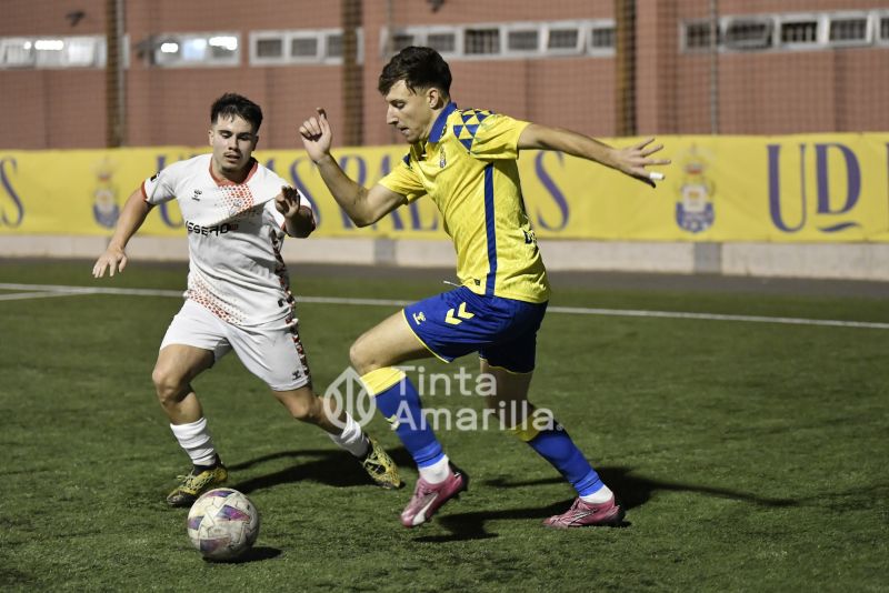 Fotos: El triunfo de Las Palmas C sobre el Lomo Blanco (3-1)