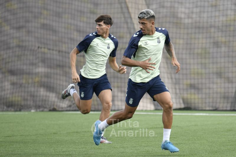 Fotos: Las Palmas Atlético prepara una prueba de fuego