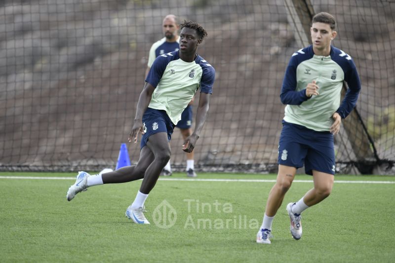 Fotos: Las Palmas Atlético prepara una prueba de fuego