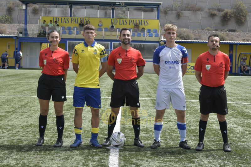 Fotos: El cadete de la UD golea al Fundación del Tenerife (4-1)