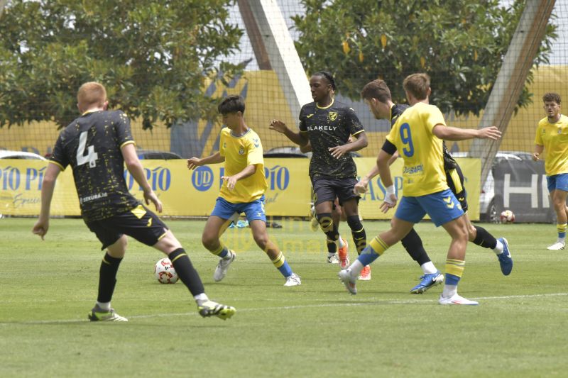 Las fotos del partido Las Palmas Atlético vs Norwich City