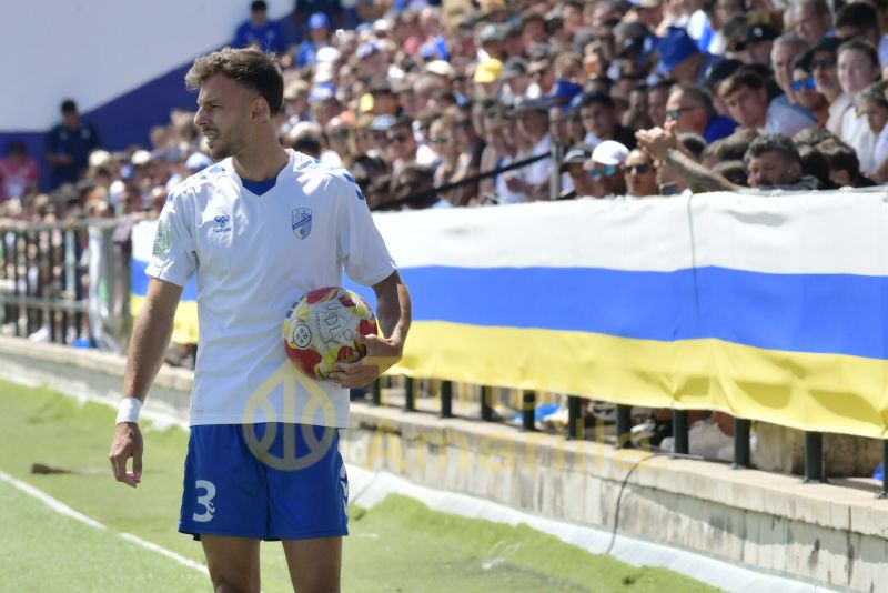 2-0: El Tamaraceite se zampa también al Guijuelo y vuelve a la Segunda RFEF