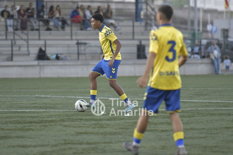 Fotos: Cuarto triunfo del juvenil C de la UD Las Palmas