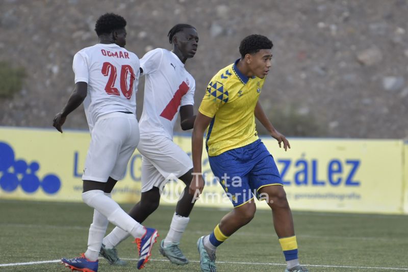 Fotos: Cuarto triunfo del juvenil C de la UD Las Palmas