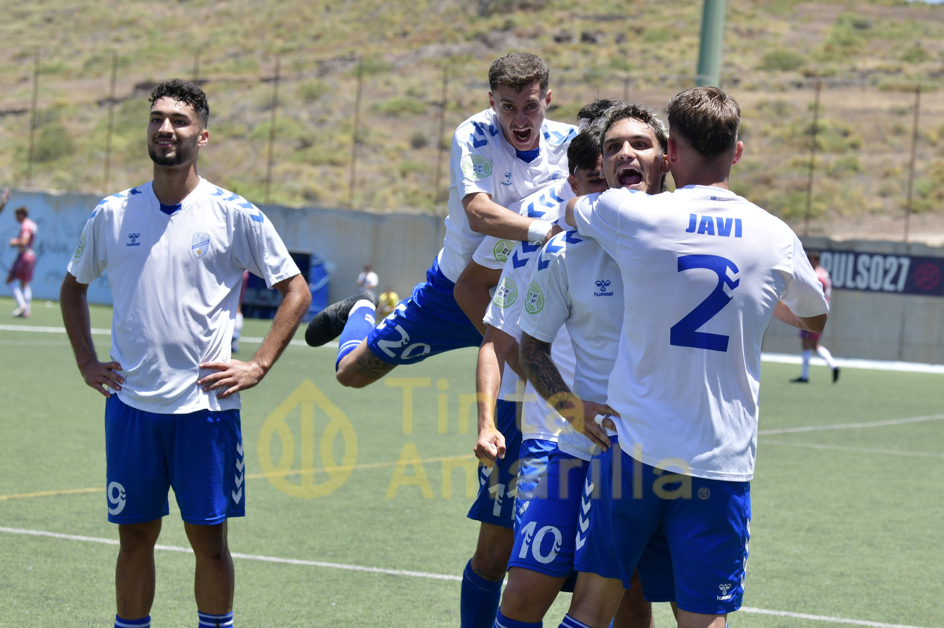2-0: El Tamaraceite se zampa también al Guijuelo y vuelve a la Segunda RFEF