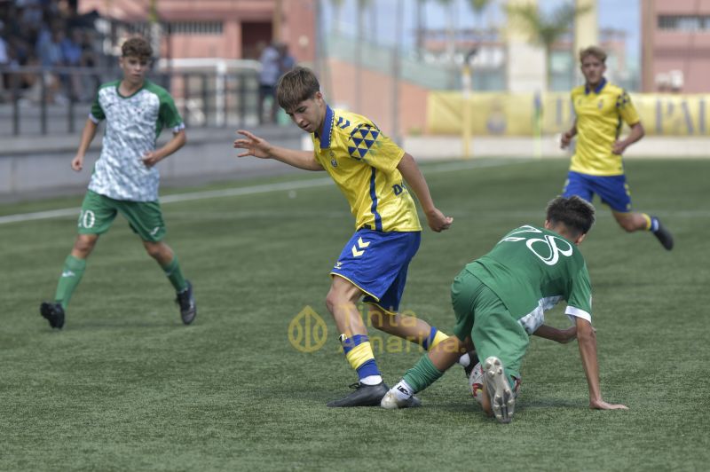 6-0: El juvenil de la UD pone su maquinaria goleadora en marcha