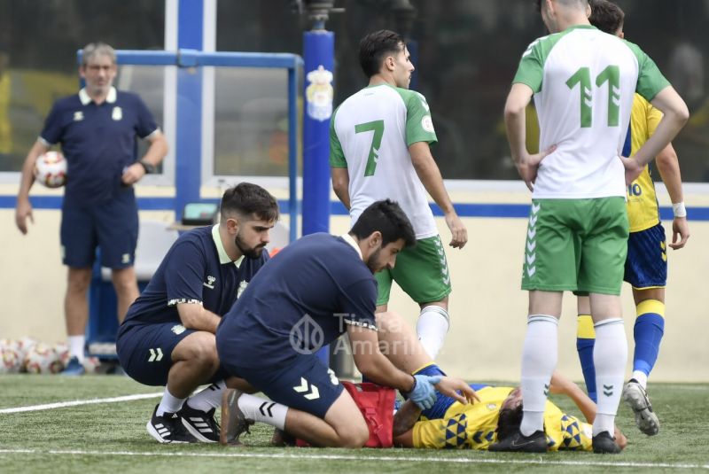 0-0: El Villa llena de cerrojos el Anexo y frena al filial